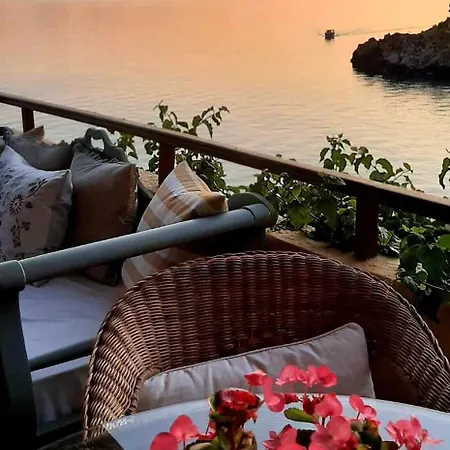 Cavos - Loft In Assos With Amazing View Apartment